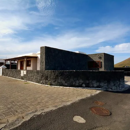 Holiday Ajei Villa *
