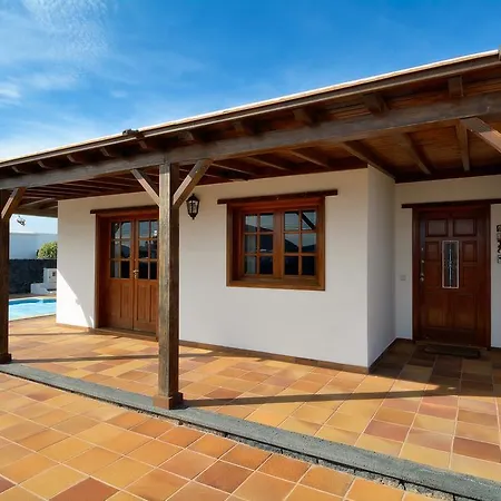 Villa Holiday Ajei *